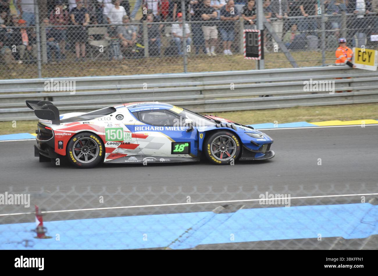 Richard Mille AF Corse trat in den Ferrari 296 GT3 von Riccardo Agostini ein, Custodio Toledo & Lilou Wadoux nähert sich Tertre Rouge bei den 24 Stunden 2025 Stockfoto