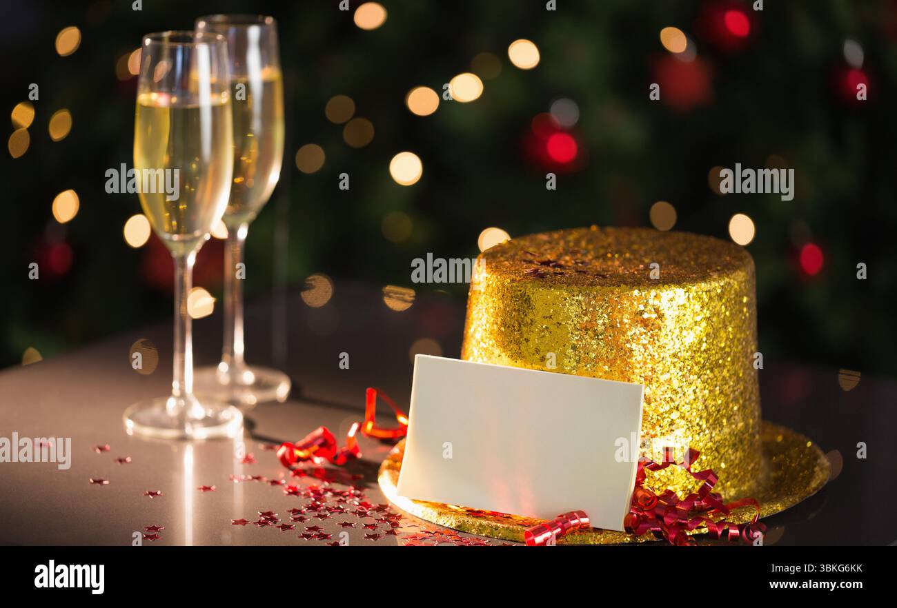 Tisch für Neujahrsfeier Stockfoto