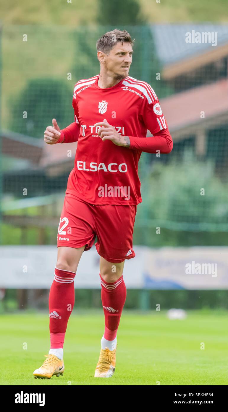 Bramberg am Wildkogel, Österreich – 3. Juli 2023. Botosani Centre-back Alin Seroni während der internationalen Freundschaft Botosani vs Ferencvaros 0-3. Stockfoto