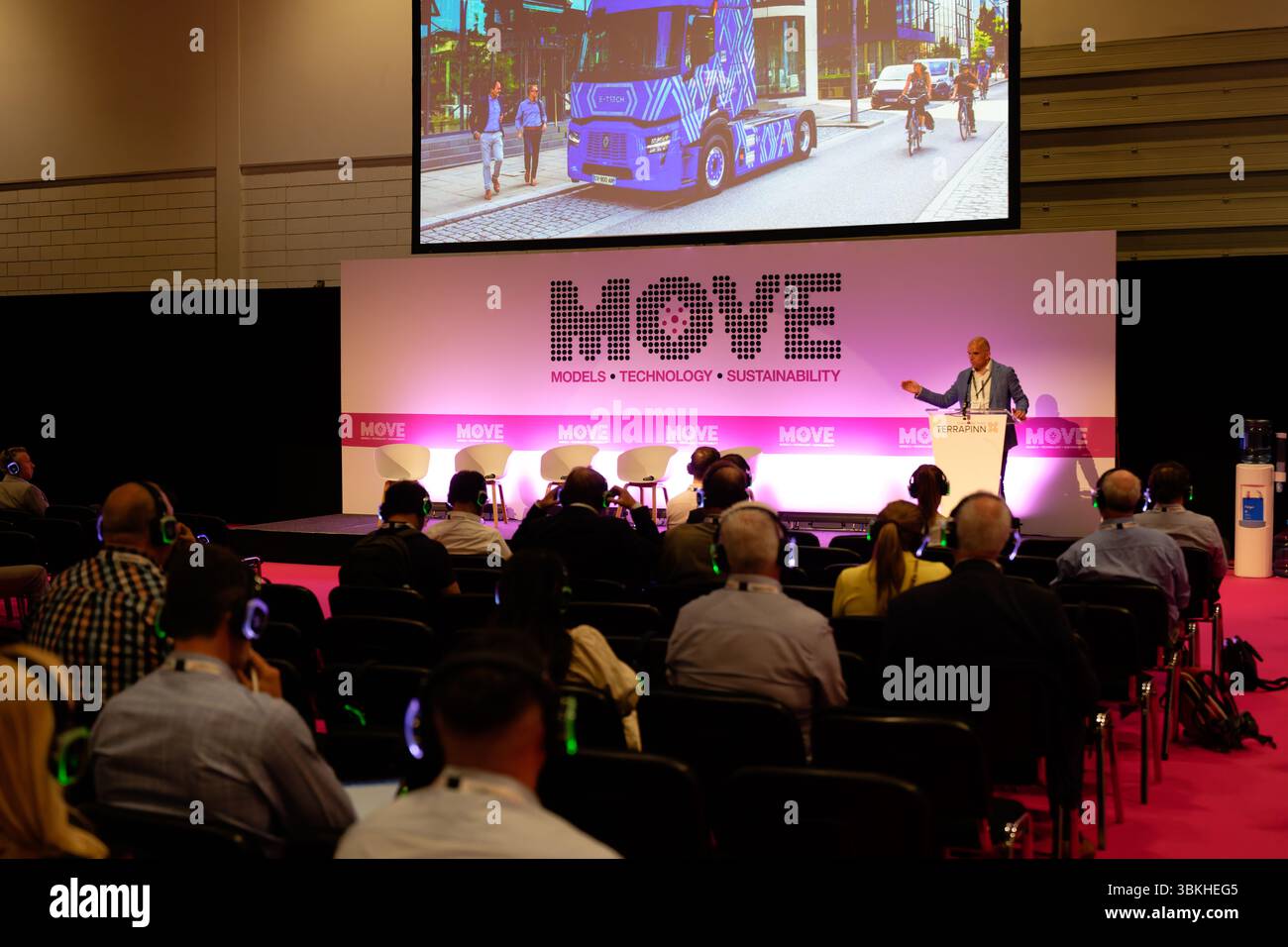 Referent bei der MOVE-Ausstellung und -Konferenz, Excel, London, Stockfoto