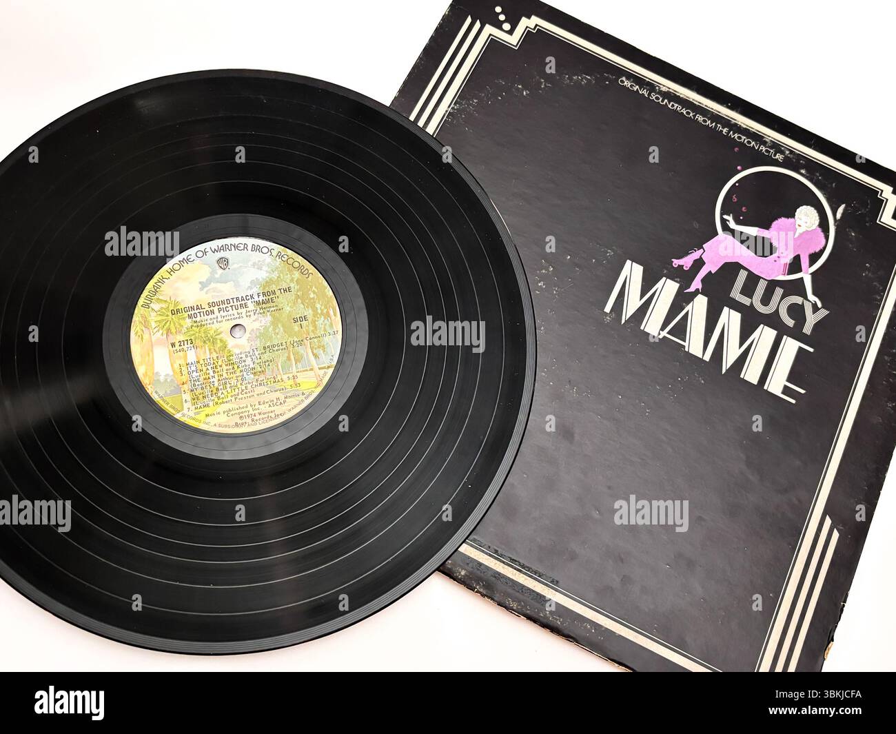 Vintage-Schallplatte von Mame, Original-Soundtrack mit Lucille Ball. Veröffentlicht von Warner Bros. Records. Stockfoto