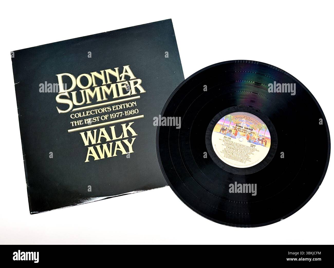 Vintage-Schallplatte von Walk Away: The Best of 1977–1980 von Donna Summer. Collector’s Edition Compilation auf Casablanca Records. Stockfoto