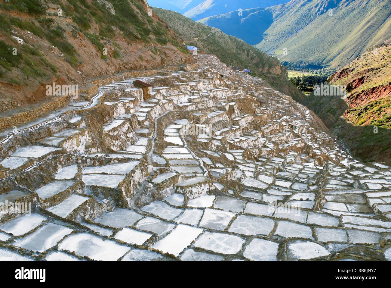 Salinas de Maras, Peru. Salzbergwerk. Inka-Salinen in Maras, nahe Cuzco im Heiligen Tal, Peru Stockfoto