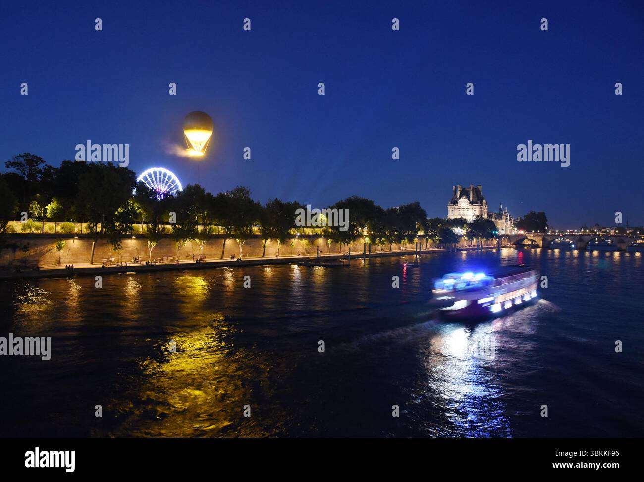 Paris, Frankreich. Juni 2025. Der Olympische Kessel im Tuileriengarten in Paris, Frankreich am 21. Juni 2025 Foto: Alain Apaydin/ABACAPRESS.COM Credit: Abaca Press/Alamy Live News Stockfoto