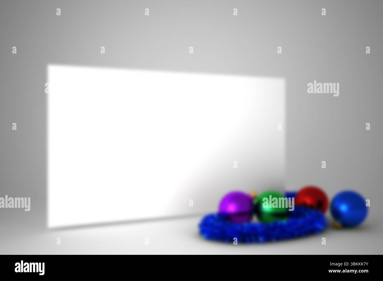 Verschwommenes Poster mit weihnachtskugeln Stockfoto