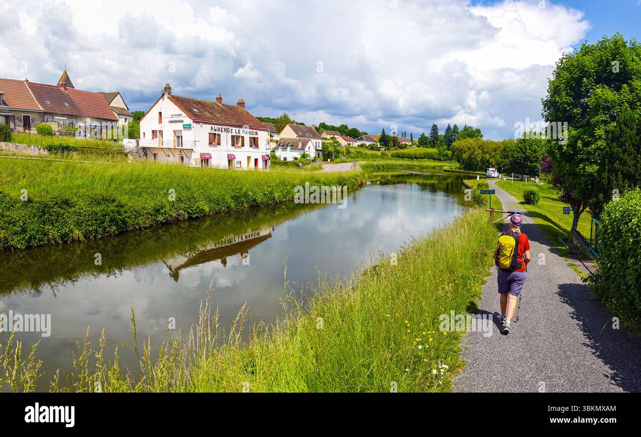 Der Canal du Centre, der die Flüsse Rhone und Saône verbindet, Frankreich Stockfoto