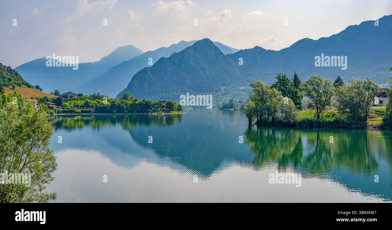 Lago d'Idro aus Tre Capitelli, Lombardei, Italien Stockfoto
