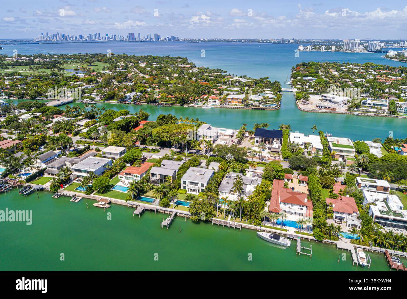 Miami Beach Florida North Beach, Luftsicht von oben mit Blick nach unten, Allison Island, La Gorce Island, Indian Creek, Biscayne Bay, Miami Downtown c Stockfoto