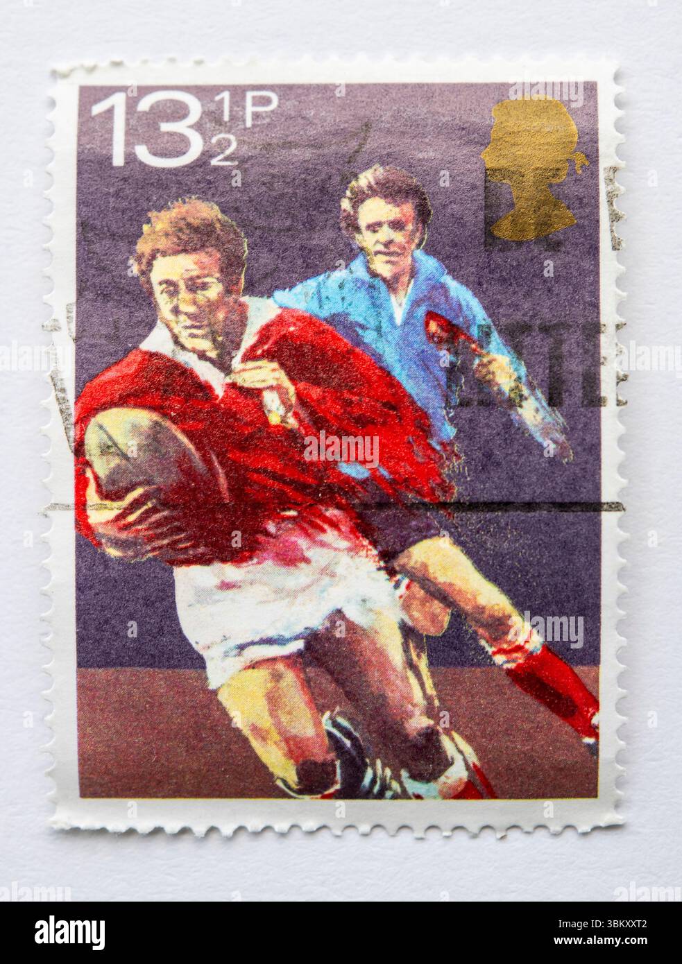 Illustrierte Rugby-Marke, die 1980 in Großbritannien als Teil eines Satzes von Sportmarken ausgegeben wurde Stockfoto