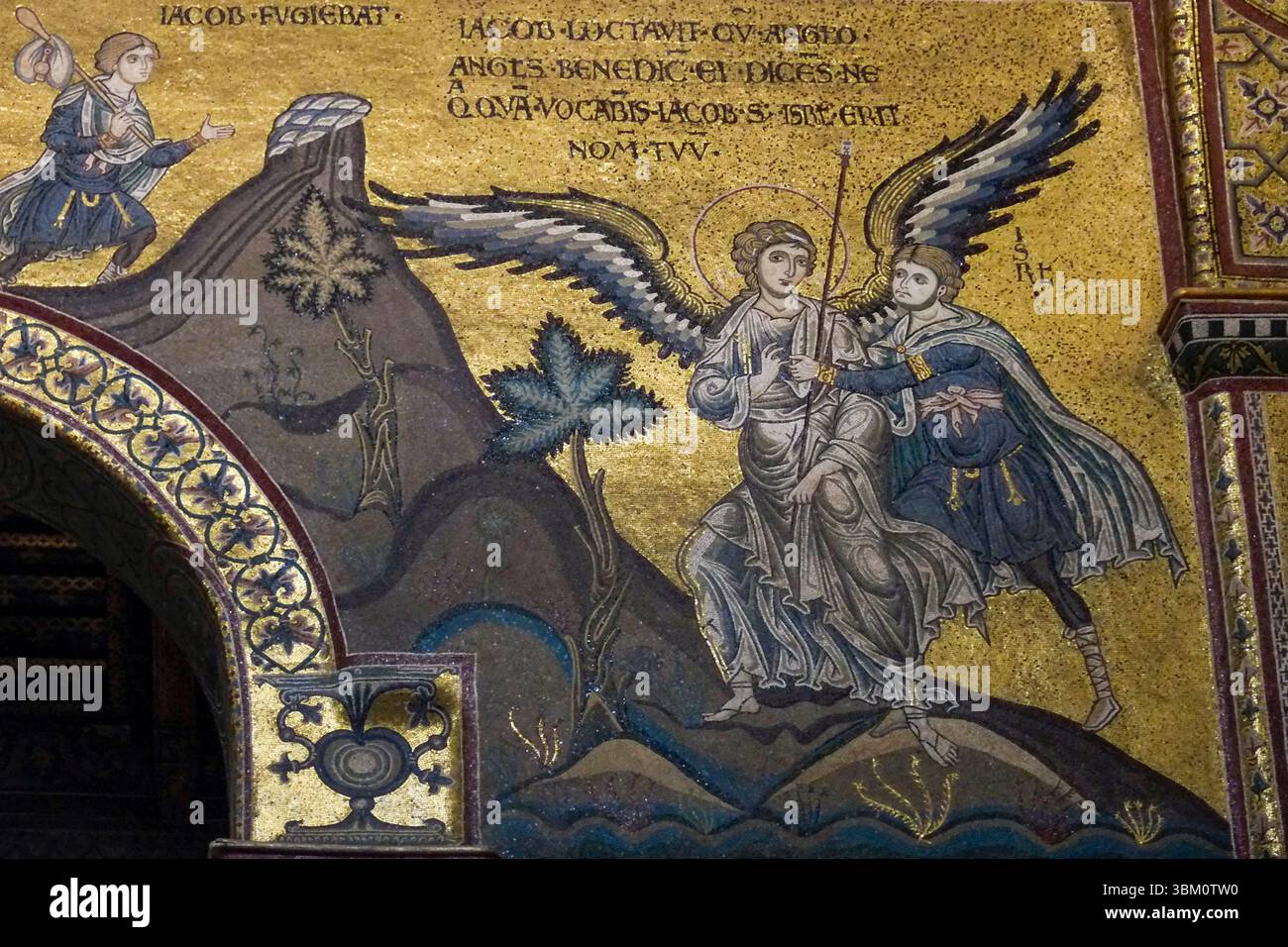 Monreale, Sizilien. Die Kathedrale von Monreale wurde im arabisch-normannischen Stil erbaut. (Nur Für Redaktionelle Zwecke) Stockfoto