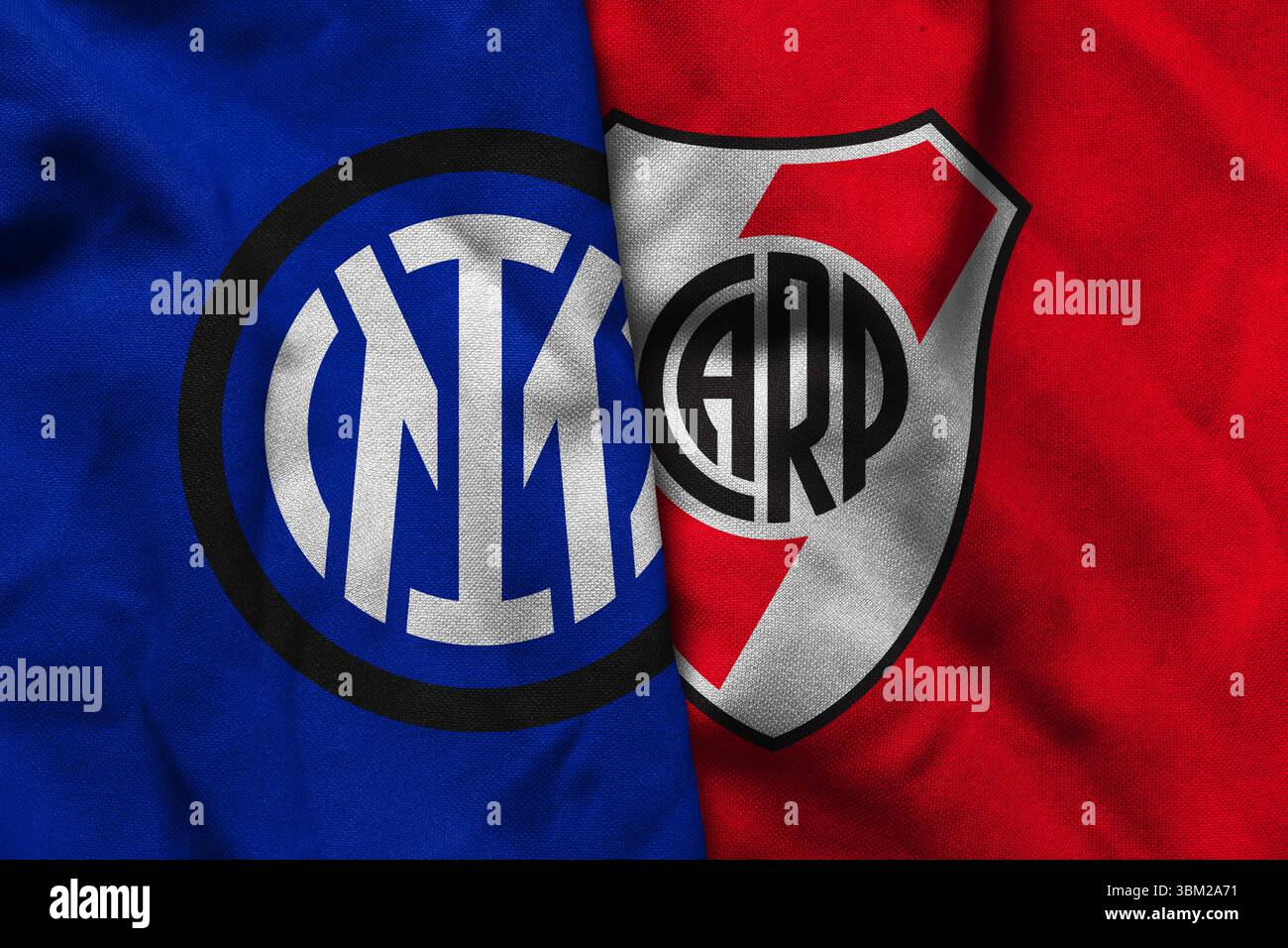 Pringsewu, Lampung; 25. Juni 2025; die Textur des Inter Mailand Fußballclub-Logos mit einer Kombination aus dem River Plate Fußballclub-Logo Stockfoto