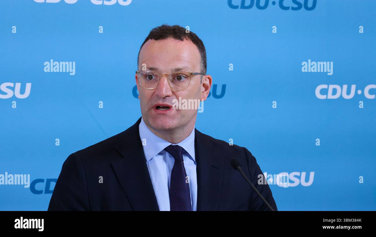 Berlin, Deutschland, 24. Juni 2025. CDU/CSU-Fraktionstreffen im Reichstag Credit: Klaus KROENERT/Alamy Live News Stockfoto