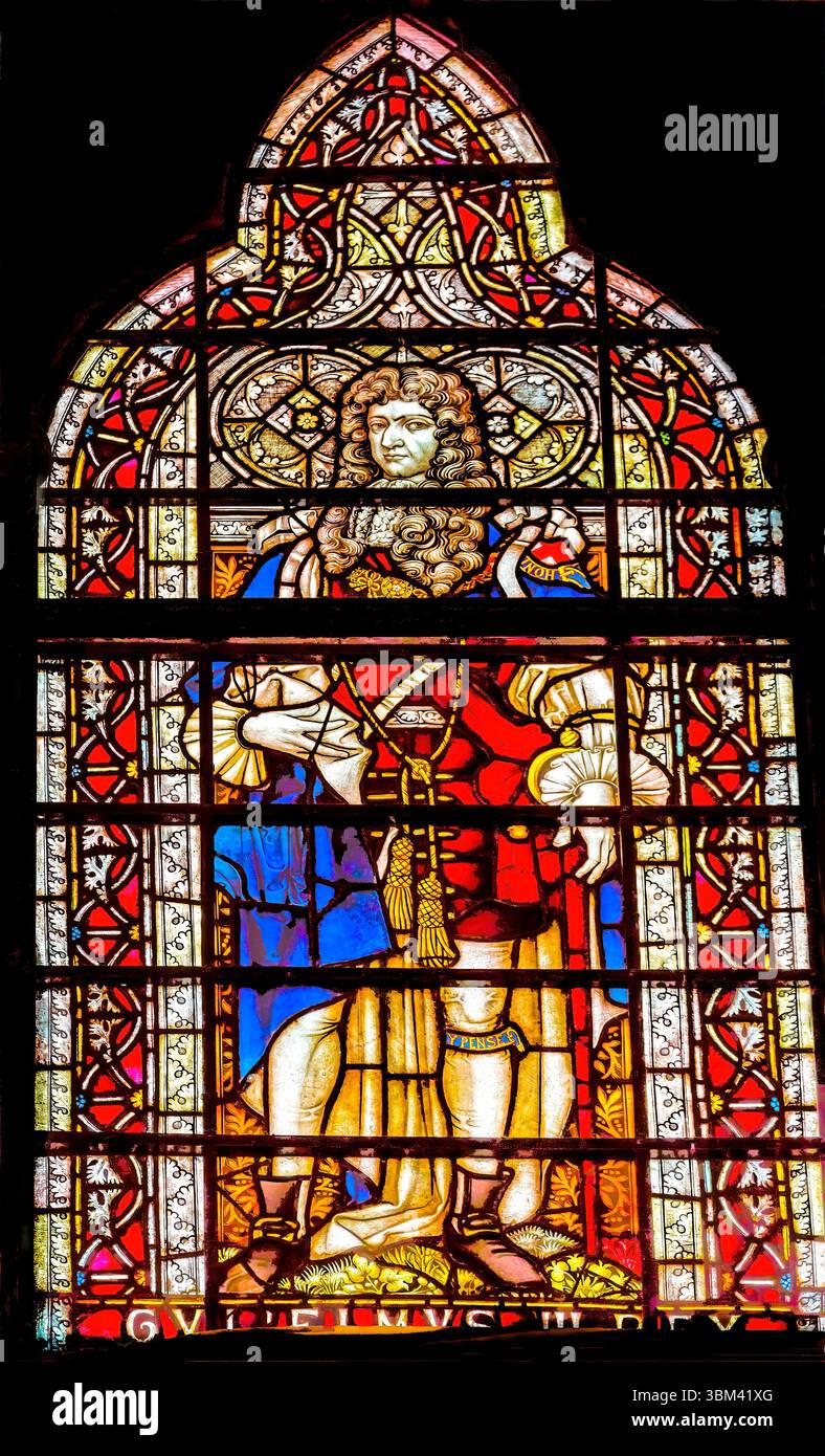 König Georg III. Buntglas, Westminster Abbey, London, England. König Georg III. War König während der Amerikanischen Revolution. (Nur Für Redaktionelle Zwecke) Stockfoto