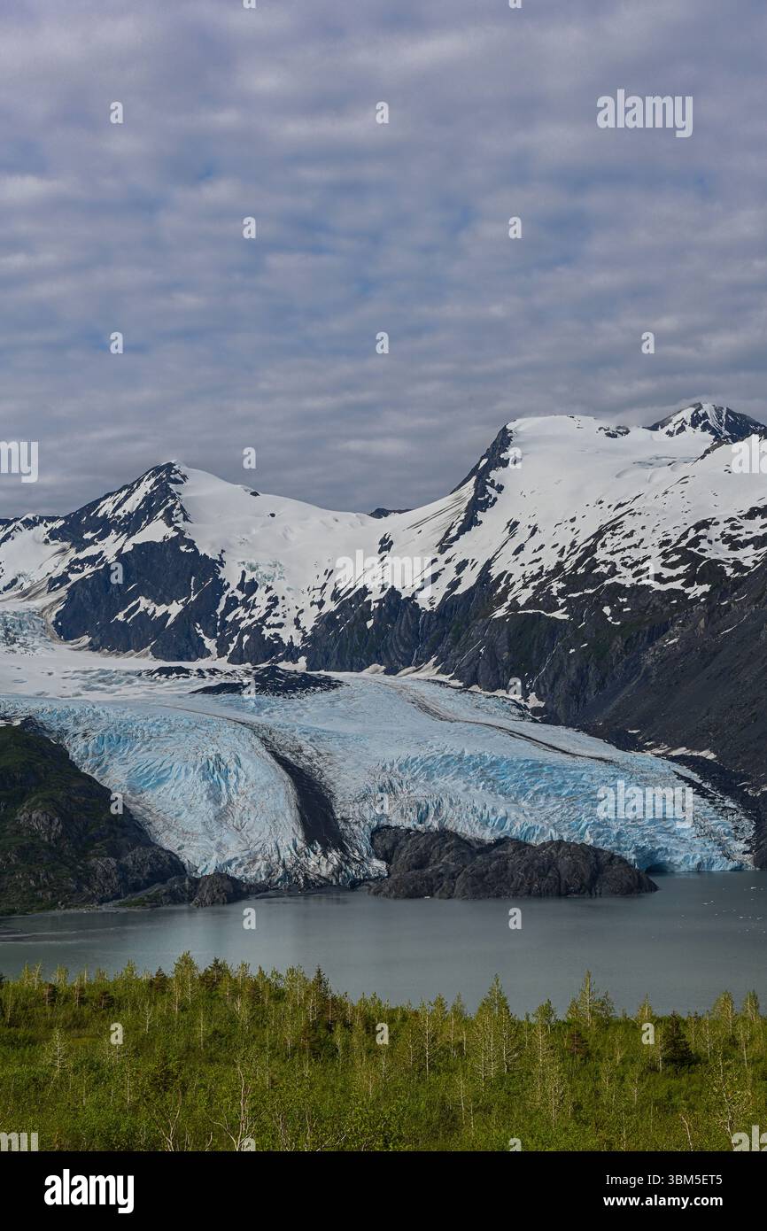 USA, Alaska. Portage Lake und Gletscher, Chugach National Forest. Stockfoto