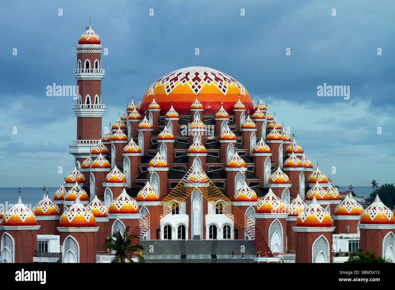 Asmaul Husna 99 Dome Moschee, Makassar, Sulawesi, Indonesien Stockfoto