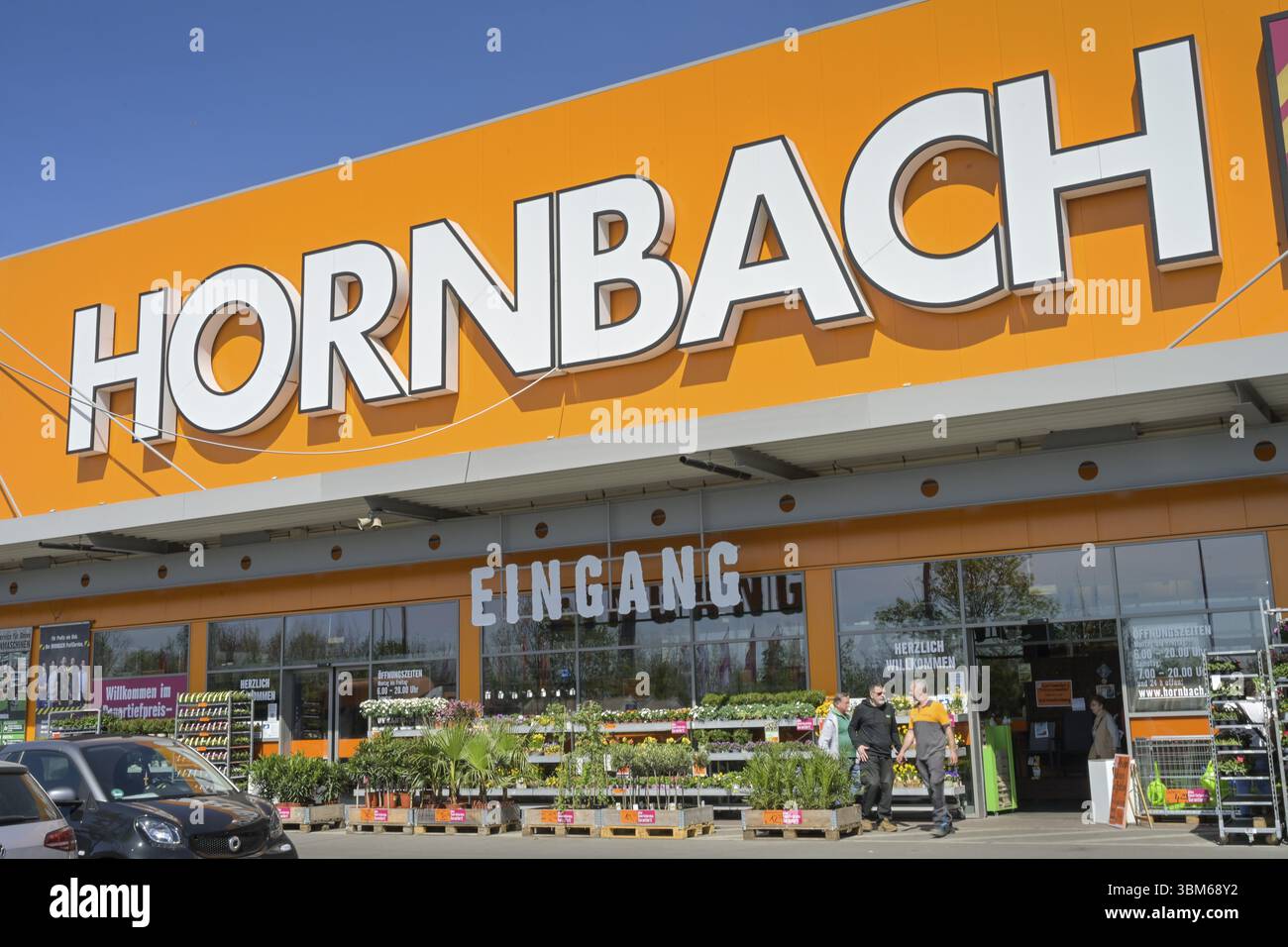 Hornbach Baumarkt, Gradestrasse, Neukoelln, Berlin, Deutschland, Europa Stockfoto