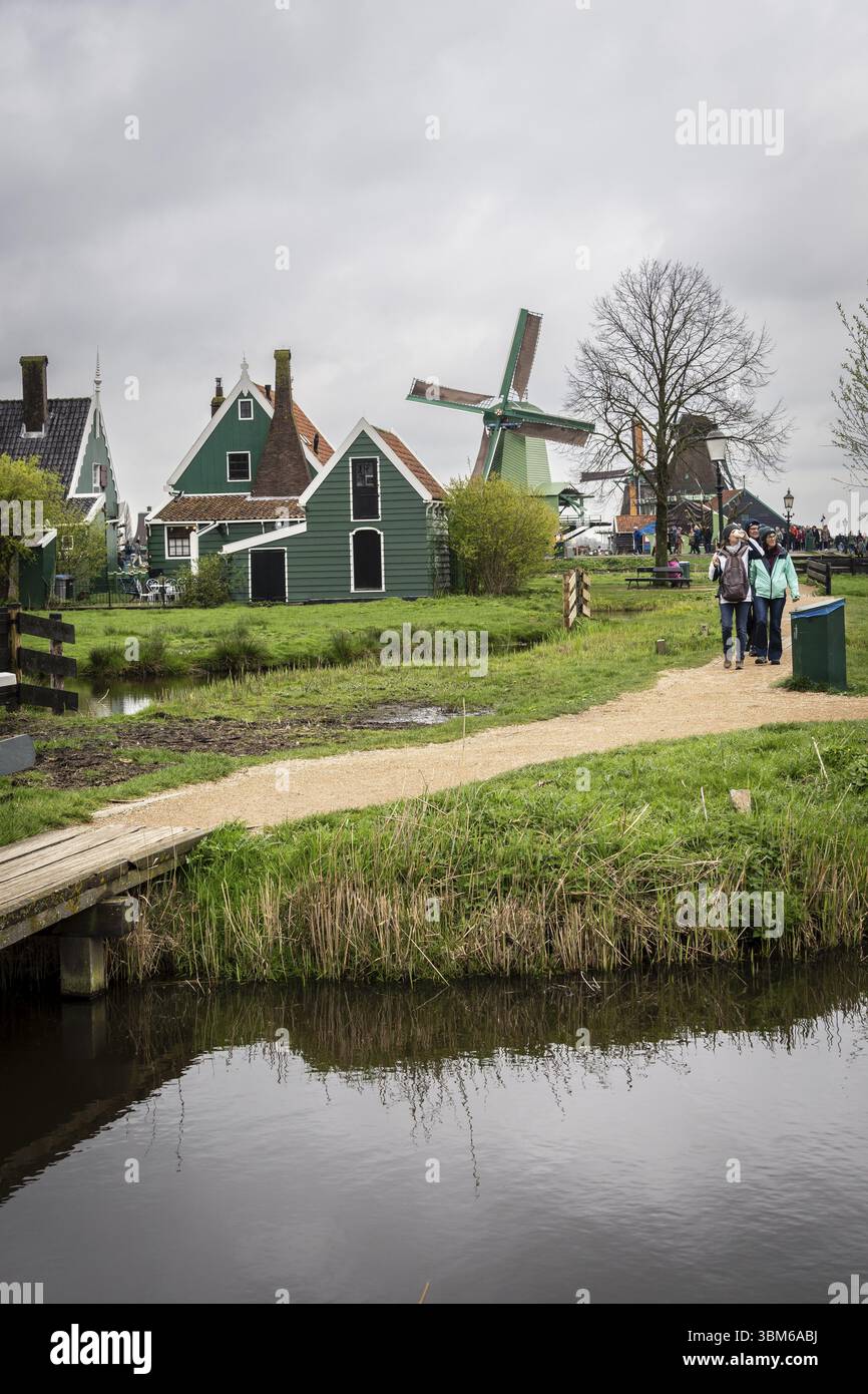Zaanse Schans, alte traditionelle Mühlen, Gemeinde Zaanstad, Europäische Route des industriellen Erbes, Niederlande Stockfoto