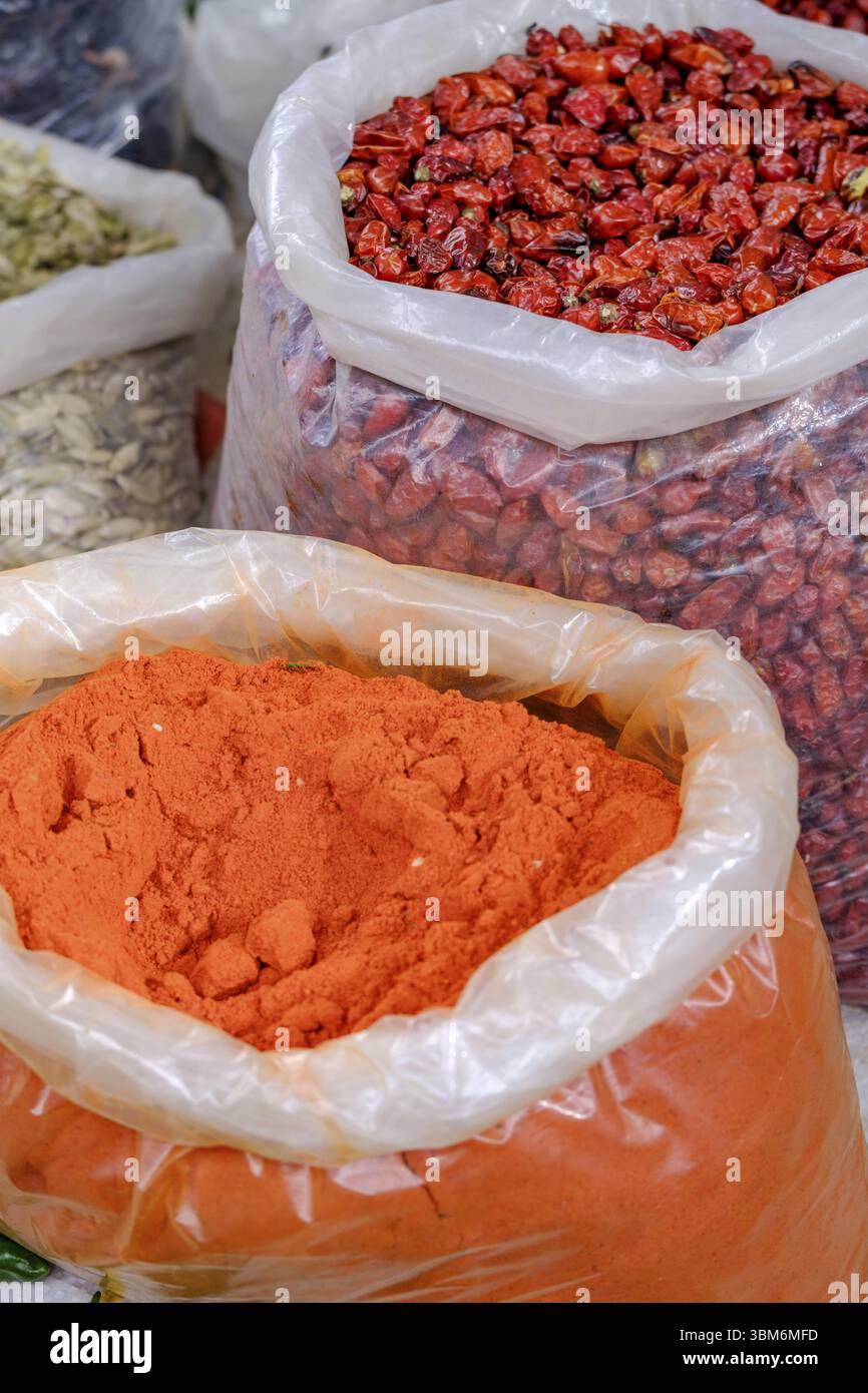 Scharfe Arten, San Gaspar Chajul, Department of Quiche, Ixil Triangle, Guatemala, Zentralamerika Stockfoto