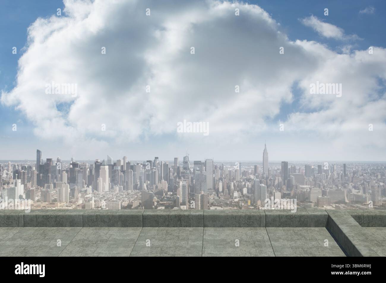 Blick auf das Dach des Wolkenkratzers in flachem Design zeigt Fliesenboden mit Glasgeländer, der den Turm umrahmt Stockfoto
