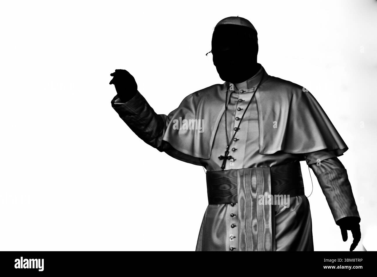 Juni 2025. Vatikanstadt: PAPST LEO XIV. Während seiner Generalaudienz am Mittwoch auf dem Petersplatz im Vatikan. © EvandroInetti Via ZUMA Wire (Foto: © Evandro Inetti/ZUMA Press Wire) NUR REDAKTIONELLE VERWENDUNG! Nicht für kommerzielle ZWECKE! Stockfoto