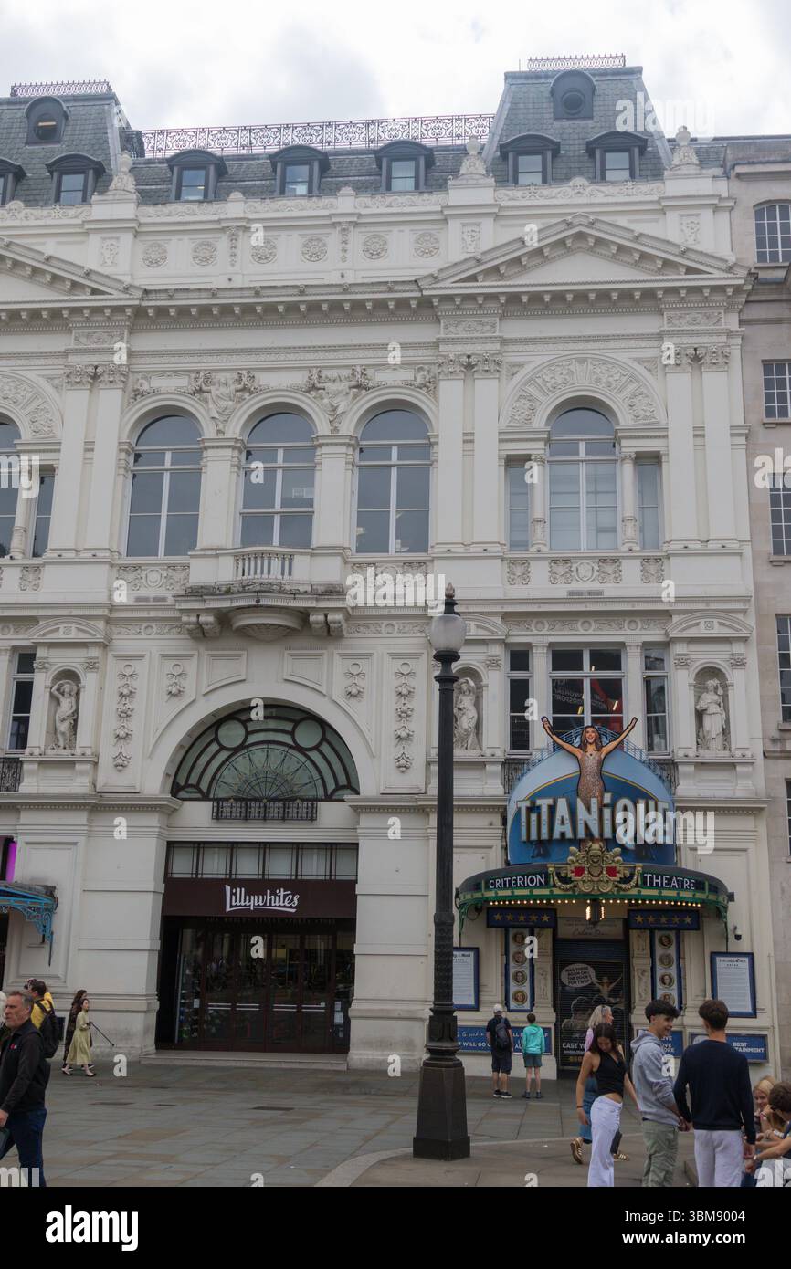 London, United Kingdon, 16. Juni 2025:- Ein Blick auf das Criteria Theatre, Teil des Theatre Land Area im West End von London Stockfoto