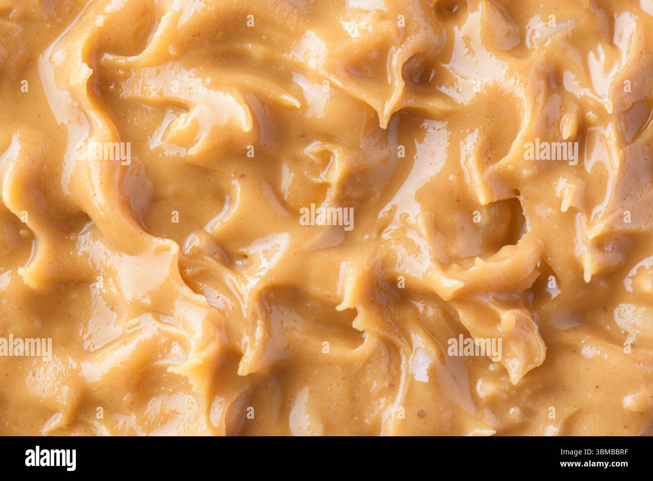 Nahaufnahme der leckeren Erdnussbutter. Süßes ökologisches Bio-Essen Stockfoto