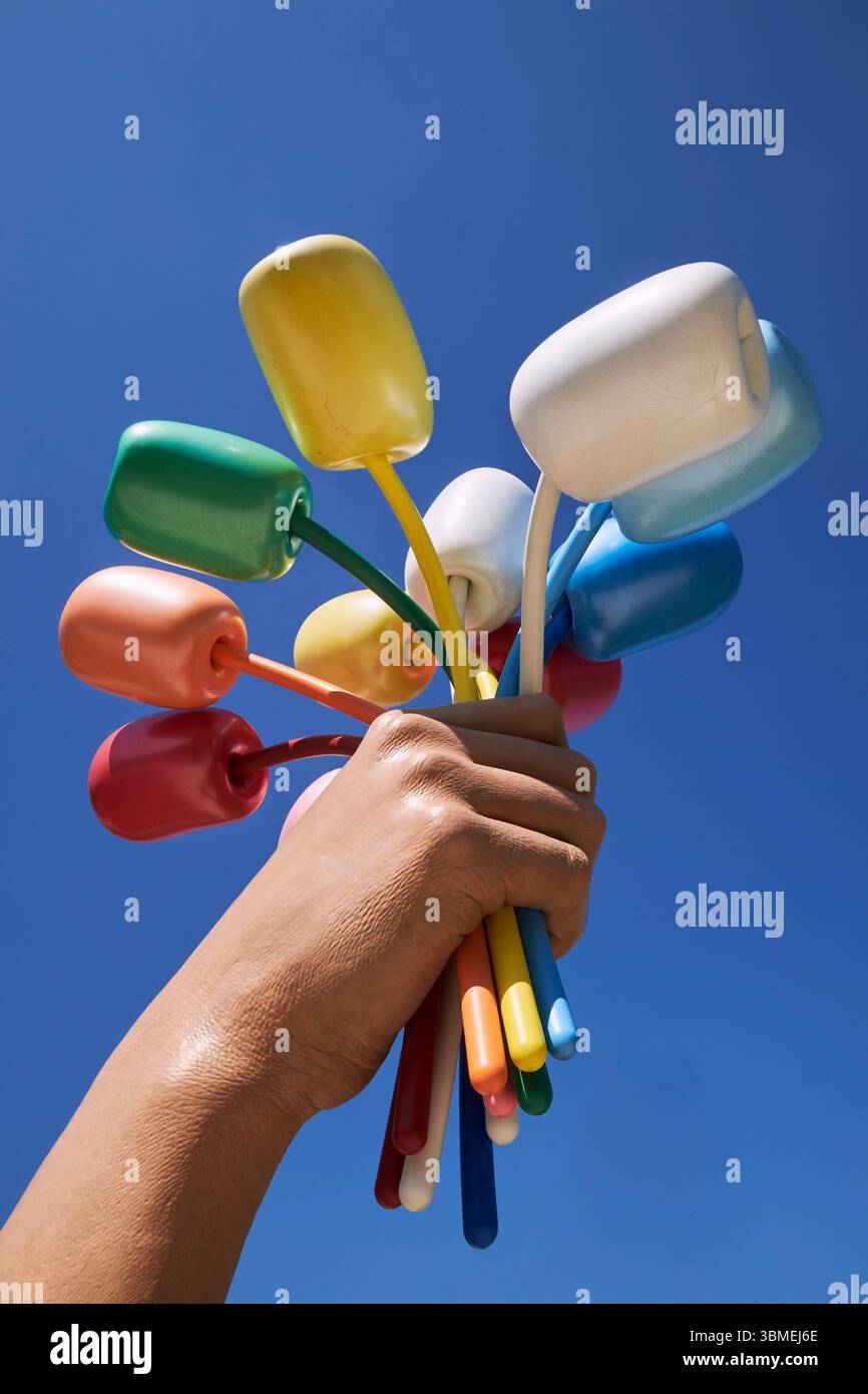 Frankreich, Paris, Champs-Elysées-Garten, Tulpenstrauß, Skulptur des Künstlers Jeff Koons zu Ehren der Opfer der Attentate 2015 und 2016 Stockfoto