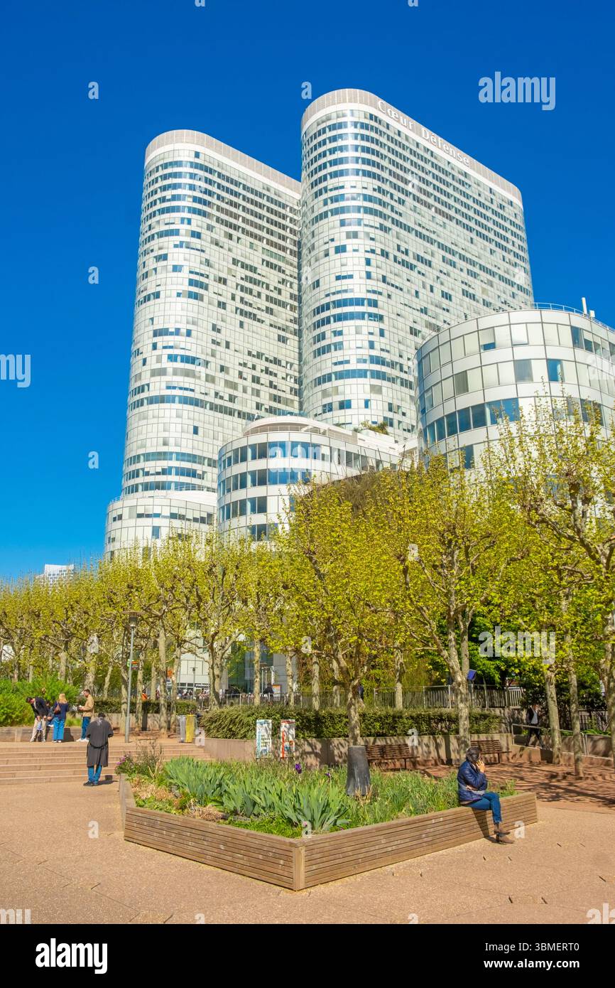 Frankreich, Hauts de seine, La Defense, die Gebäude des Geschäftsviertels mit Coeur Defense und die Esplanade General de Gaulle Stockfoto