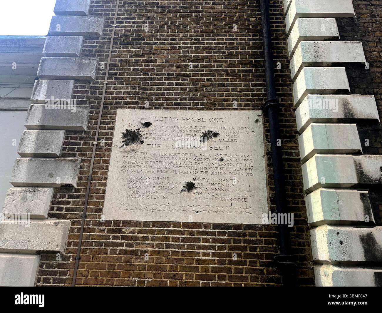 Heilige Dreifaltigkeitskirche, Clapham. Die Wohnung der Clapham-Schule, die dort verehrt hat. Es befindet sich auf der Nordseite des Clapham Common London SW4 0QZ Stockfoto