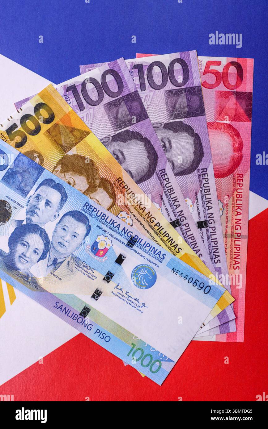 Philippinisches Geld, Peso, Papierscheine, Bargeld. Philippinisches Geld für Geschäfte, Reisen Stockfoto