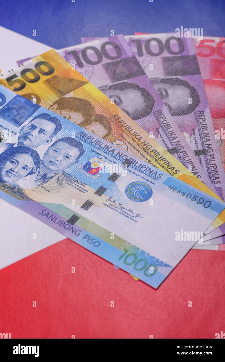 Philippinisches Geld, Peso, Papierscheine, Bargeld. Philippinisches Geld für Geschäfte, Reisen Stockfoto