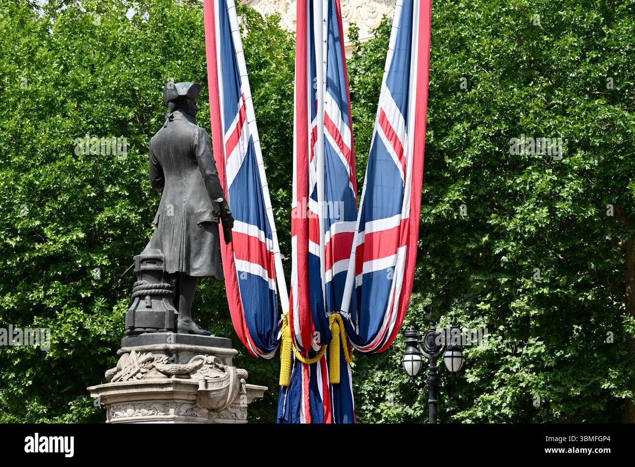 Union Jacks on the Mall, Westminster, London, Großbritannien Stockfoto