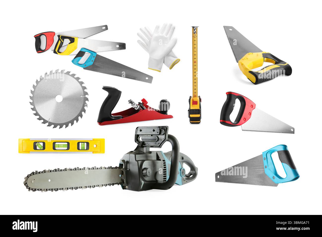 Verschiedene Arten von Sägen und andere Ausrüstung auf weißem Hintergrund, Set Stockfoto