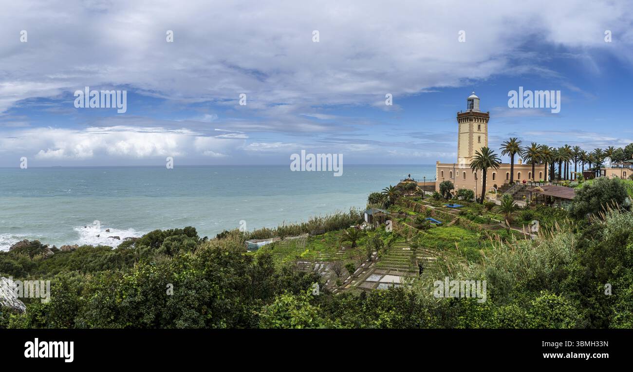 Cape Spartel Lighthouse, südlicher Eingang zur Straße von Gibraltar, Tanger, Marokko, Nordafrika, Afrika Stockfoto