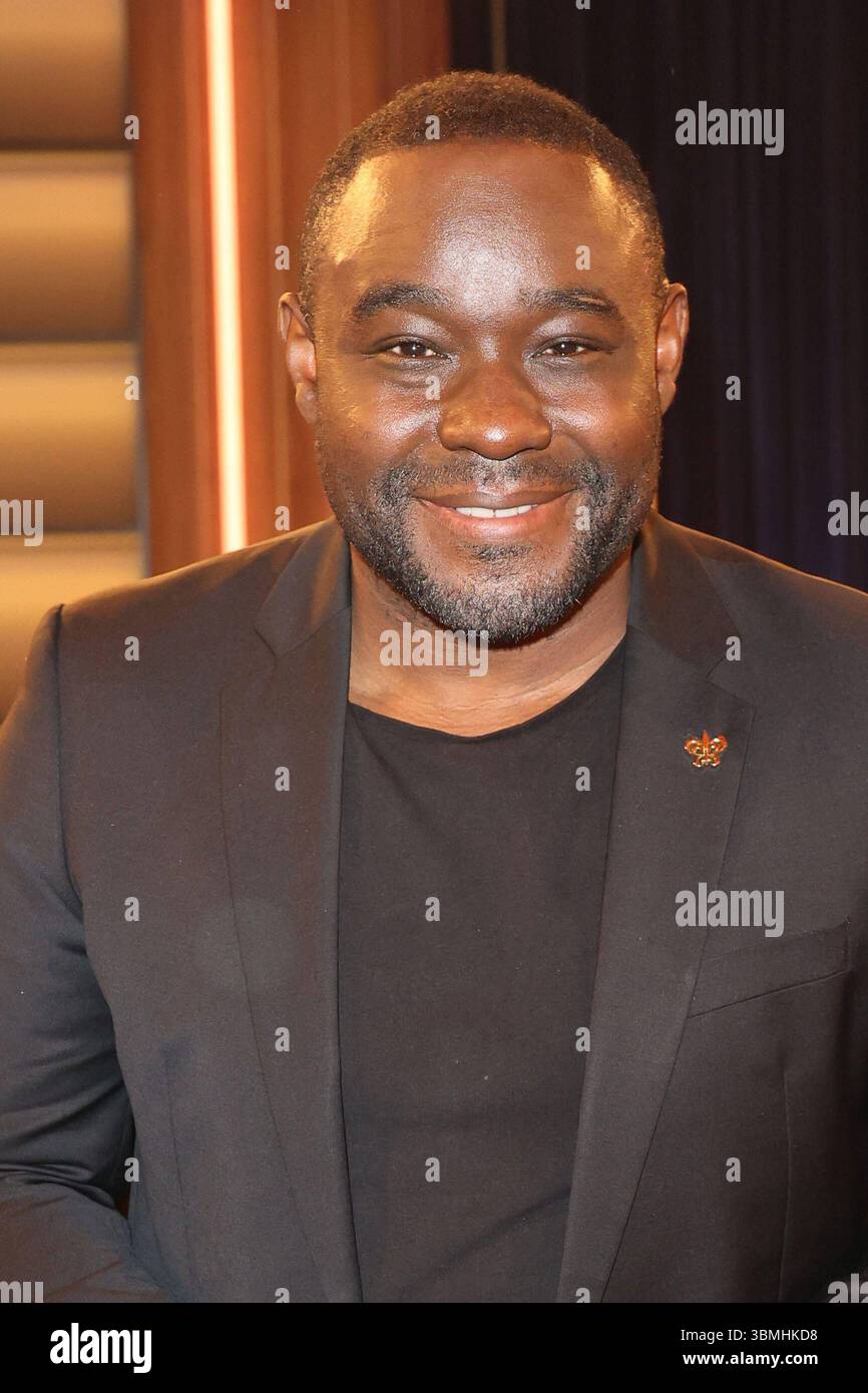 Koelner Treff - Folge 744 Nelson Müller, Koelner Treff Folge 744, WDR Studio BS3, Köln, 26.06.2025 *** Koelner Treff Episode 744 Nelson Müller, Koelner Treff Episode 744 , WDR Studio BS3, Köln, 26 06 2025 Copyright: XEventpressxBecherx Stockfoto