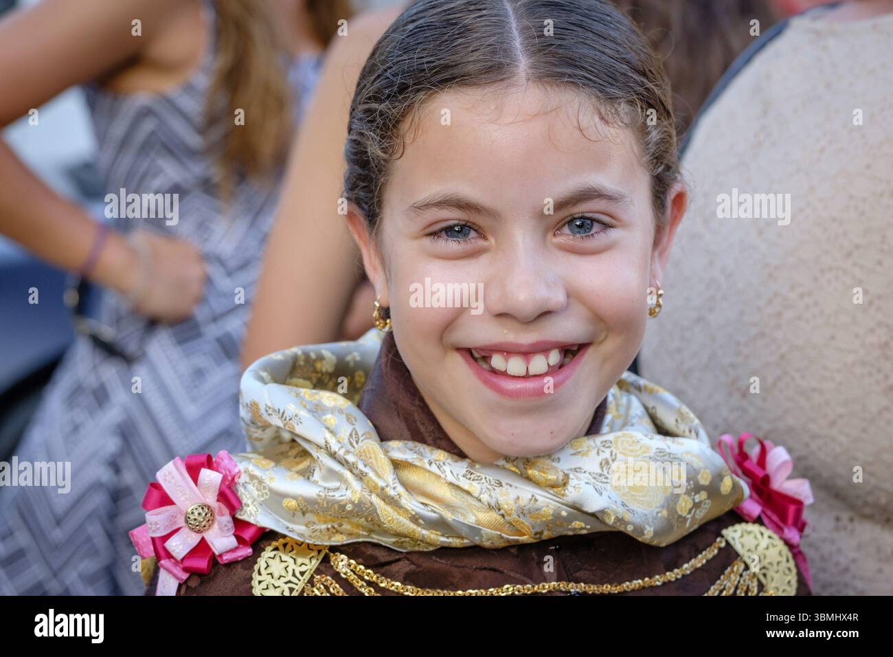 Details der traditionellen Damenkostüme, der traditionellen Ballseiten des Landtanzes, des typischen ibizanischen Tanzes, Portinax, Ibiza, Balearen, Spanien, Europa Stockfoto