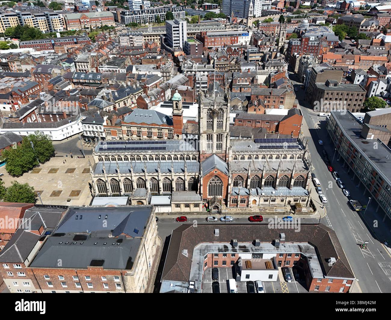 areal Views of Hull Minster ist eine anglikanische Kirche im Zentrum von Hull. Die Kirche hieß Holy Trinity Church. East Riding of Yorkshire, England Stockfoto