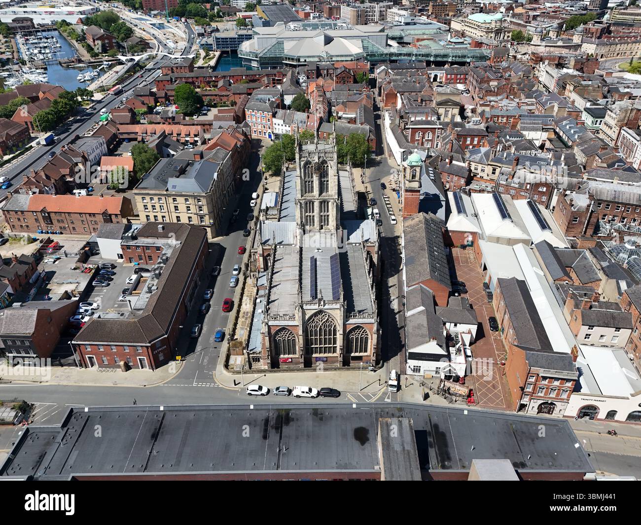 areal Views of Hull Minster ist eine anglikanische Kirche im Zentrum von Hull. Die Kirche hieß Holy Trinity Church. East Riding of Yorkshire, England Stockfoto