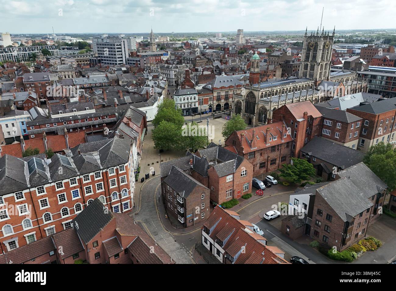 areal Views of Hull Minster ist eine anglikanische Kirche im Zentrum von Hull. Die Kirche hieß Holy Trinity Church. East Riding of Yorkshire, England Stockfoto