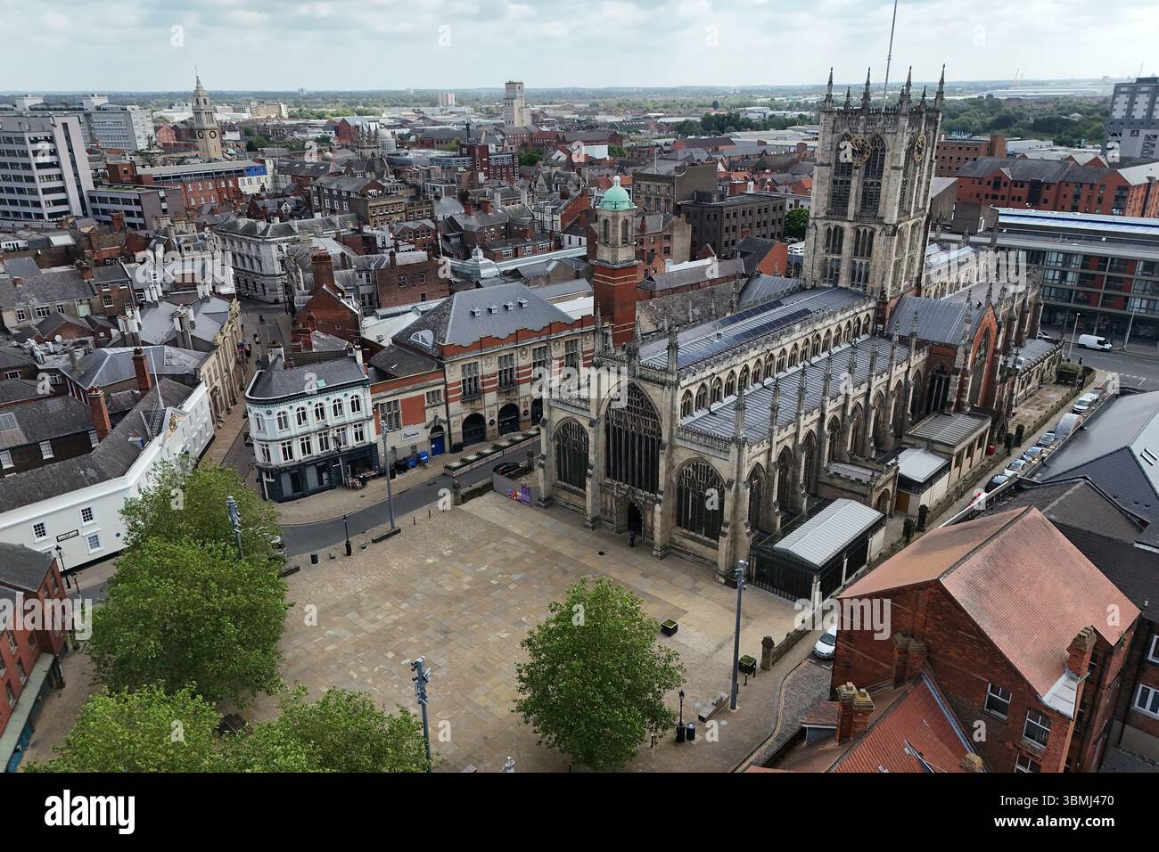 areal Views of Hull Minster ist eine anglikanische Kirche im Zentrum von Hull. Die Kirche hieß Holy Trinity Church. East Riding of Yorkshire, England Stockfoto