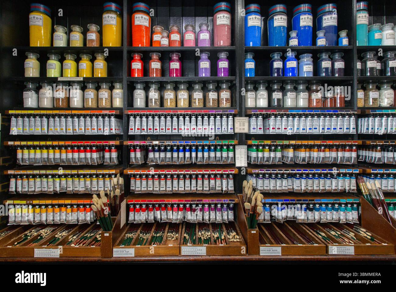 L Cornelissen & Son der legendäre Londoner Kunstwarenladen (ca. 1855), der von Malern geliebt wird Stockfoto