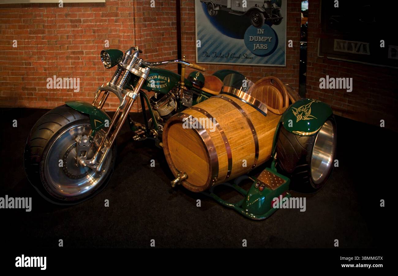 Hogs Back Brewery Harley Davidson mit speziellem Beiwagen in Tongham UK Stockfoto