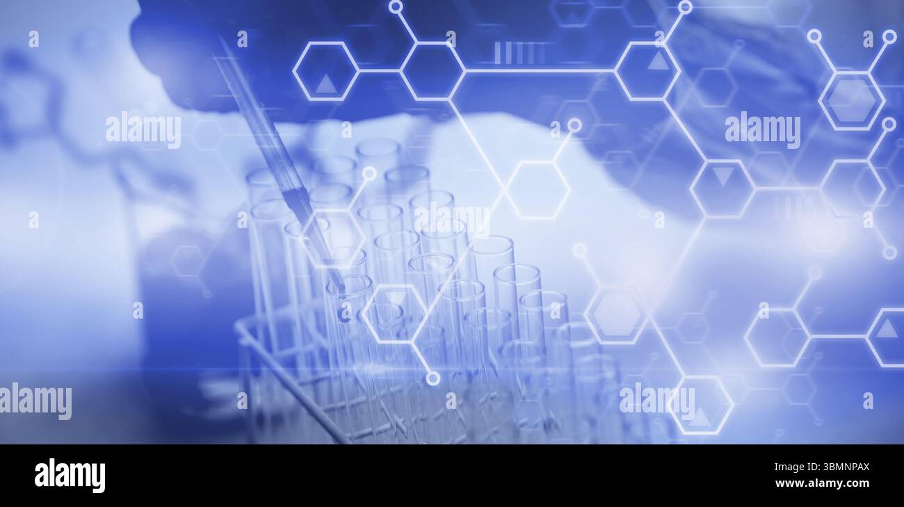 Wissenschaftler, die Extraktion im Labor Stockfoto