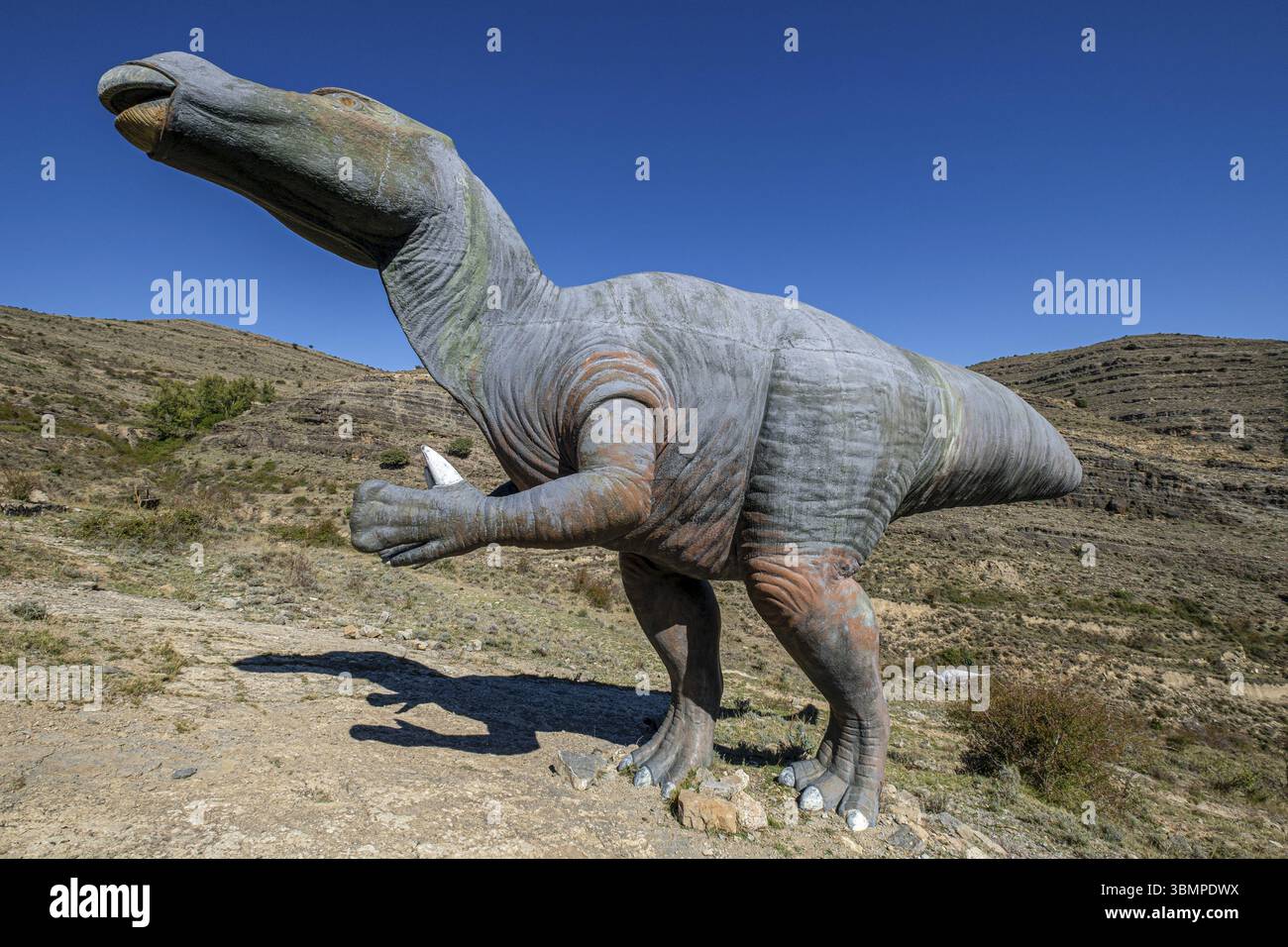 Dinosauriernachbildung, archäologische Fundstaette Penaportillo, Munilla, La Rioja, Spanien, Europa Stockfoto
