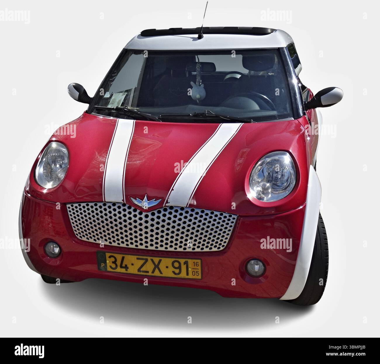 Stilvolles, kompaktes Stadtauto mit modernem Design und urbaner Mobilität Stockfoto
