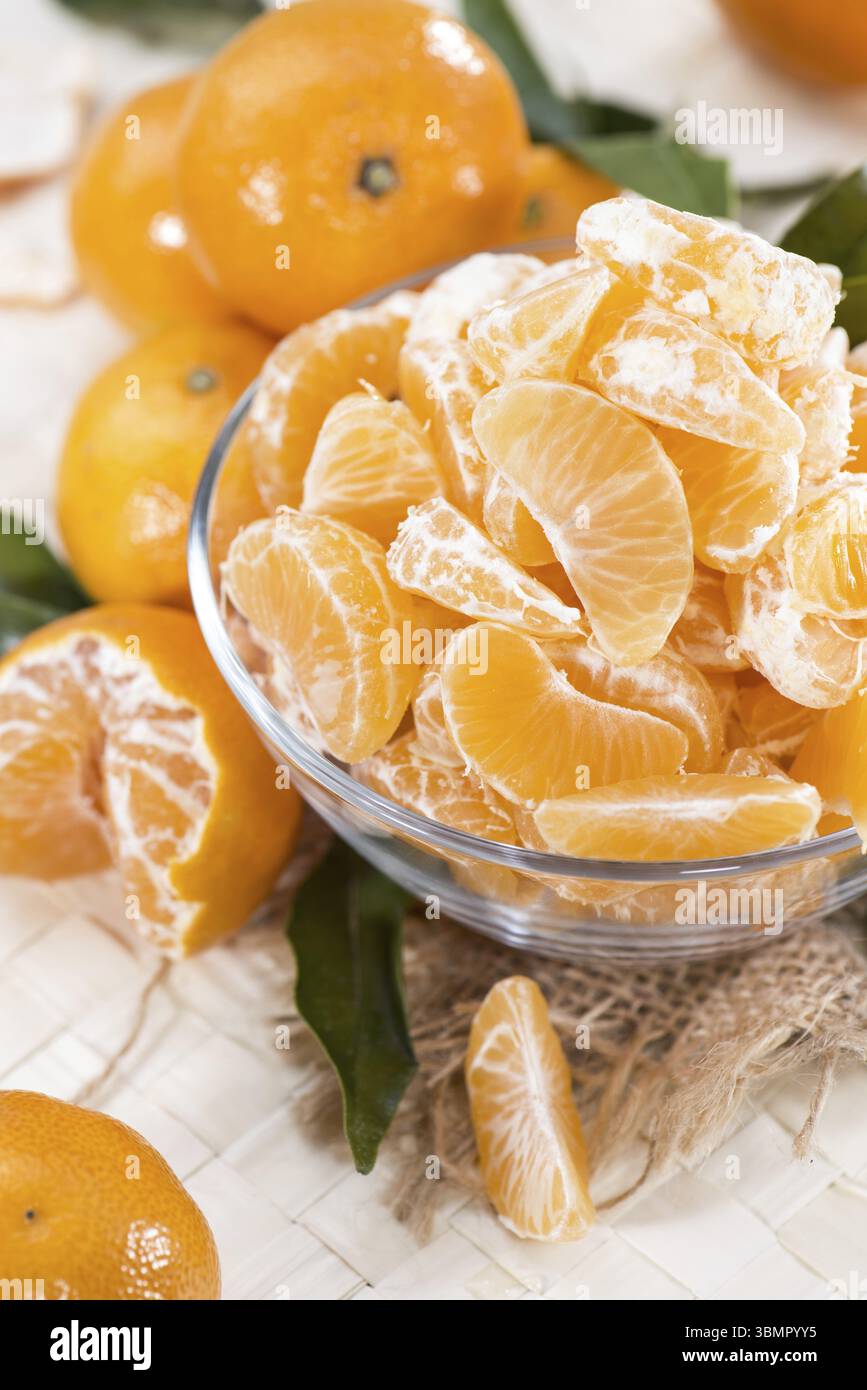 Haufen von frischen Mandarinen Stücke Stockfoto