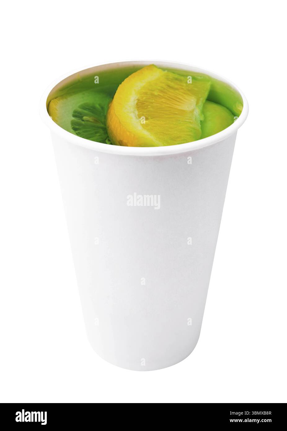 Stillleben, eisgrüner Tee mit Zitrone in einem Plastikbecher Stockfoto