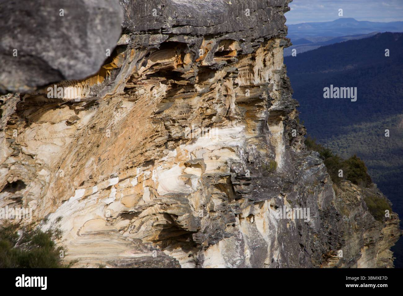 Sydney Harbour Views, Blue Mountains Wildnis und Melbourne City Lichter im Juni 2025. Stockfoto