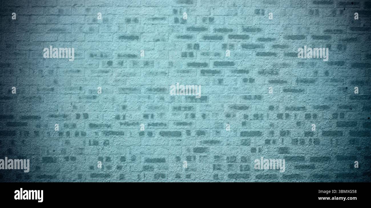 Die bläulich getönte raue Ziegelwand wird in flachem Design gezeigt und hebt die Details des Mörtelmusters hervor Stockfoto