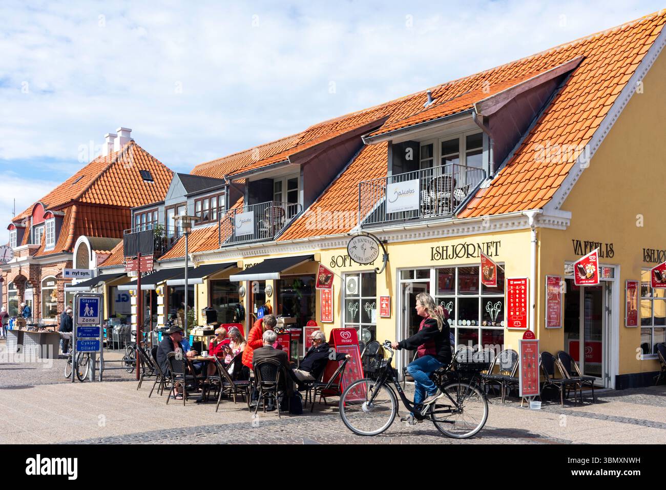 Ishjørnet Eisdiele & Café, Skagen Bageri & Café, Sankt Laurentii Vej, Skagen, Region Nordjütland, Dänemark Stockfoto